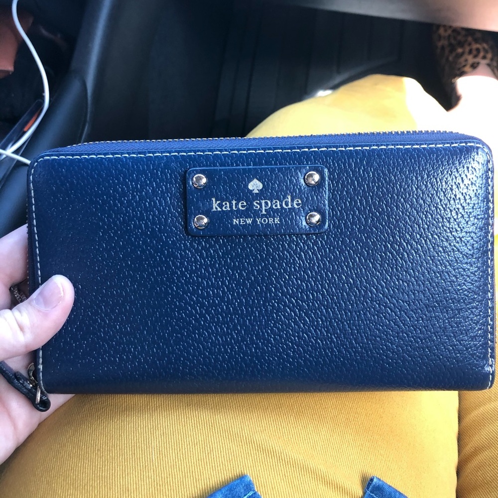 MAKE AN OFFER KATE SPADE wallet